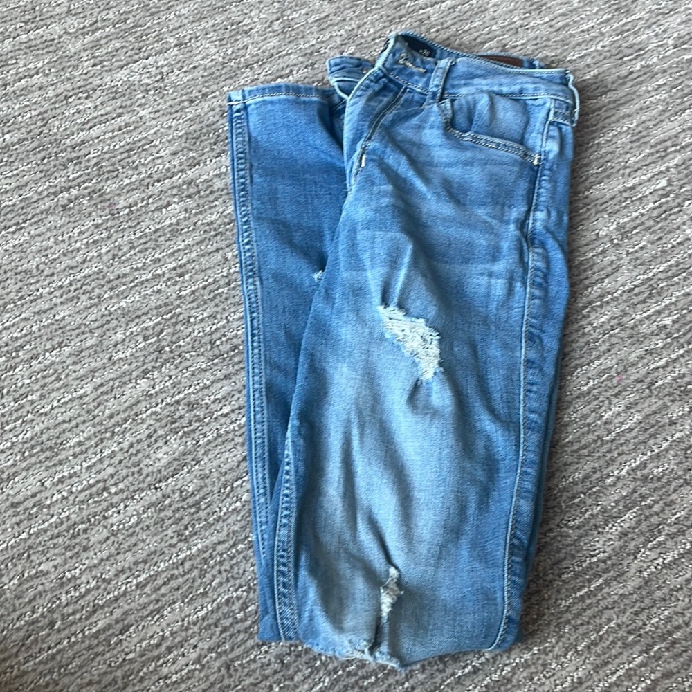 Women’s hollister jeans